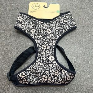 Bond & Co. Reversible Harness NWT Large